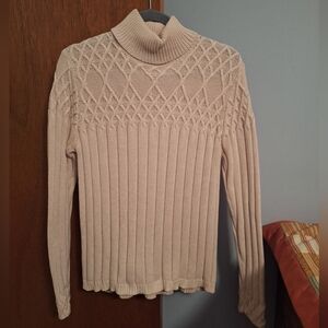 Wainscott Vintage Women's Elegant Beige Turtleneck Sweater Size M